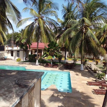 Glory Holiday Resort Mombasa Exterior foto