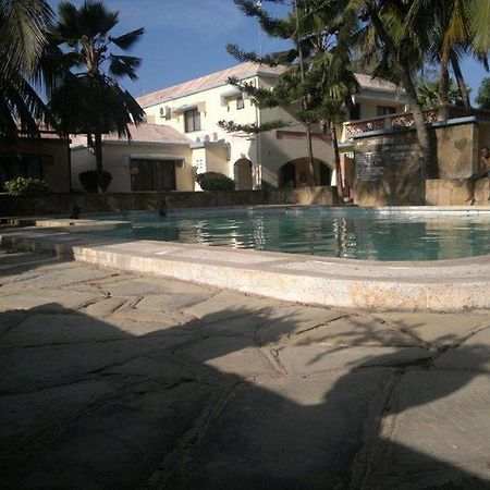 Glory Holiday Resort Mombasa Exterior foto