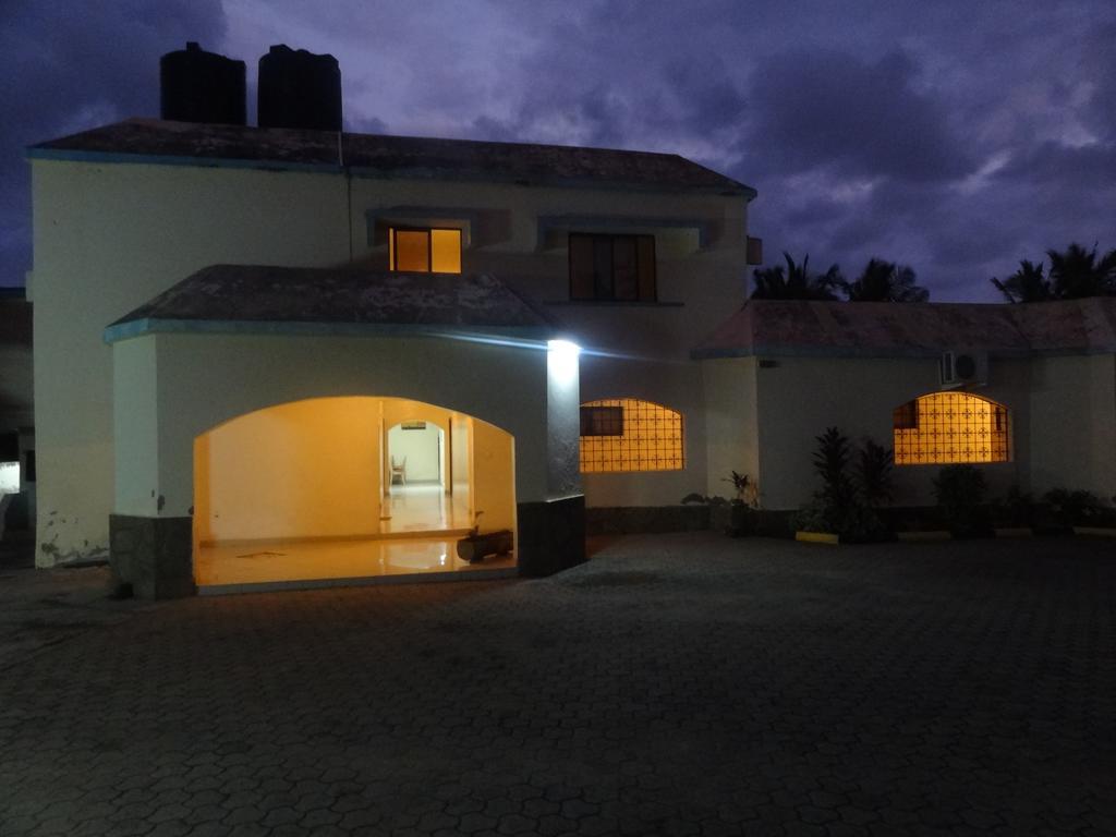 Glory Holiday Resort Mombasa Exterior foto