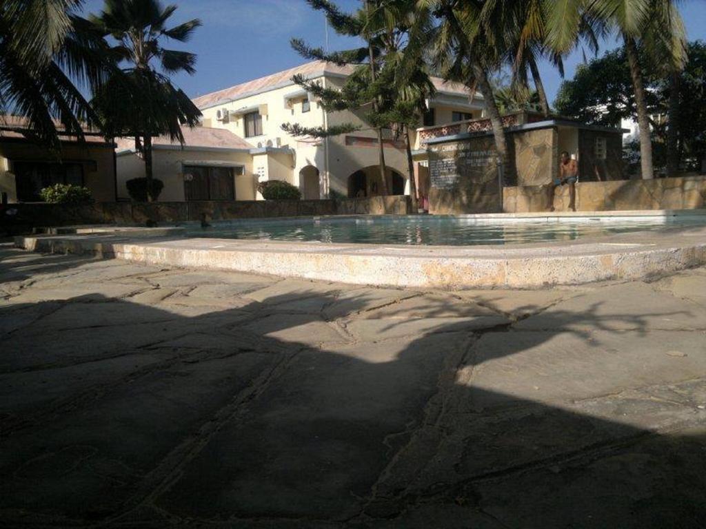 Glory Holiday Resort Mombasa Exterior foto